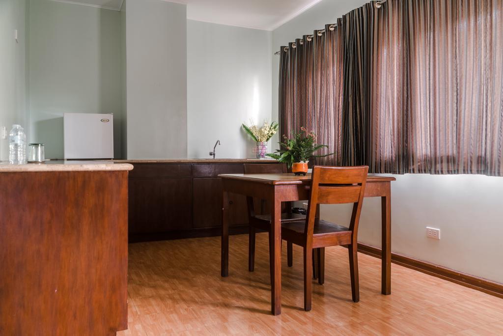 Oftana Suites Мандауэ Экстерьер фото